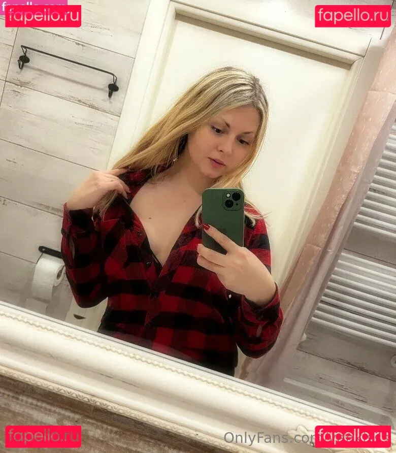 yankisss Onlyfans Photo Gallery 