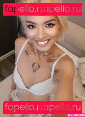 yankisss Onlyfans Photo Gallery 