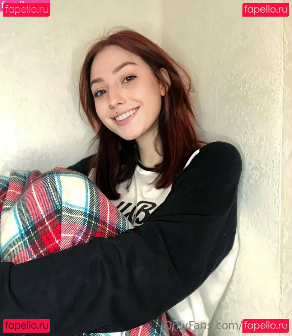 yankisss Onlyfans Photo Gallery 