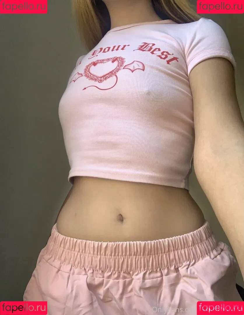 mon.petite Onlyfans Photo Gallery 