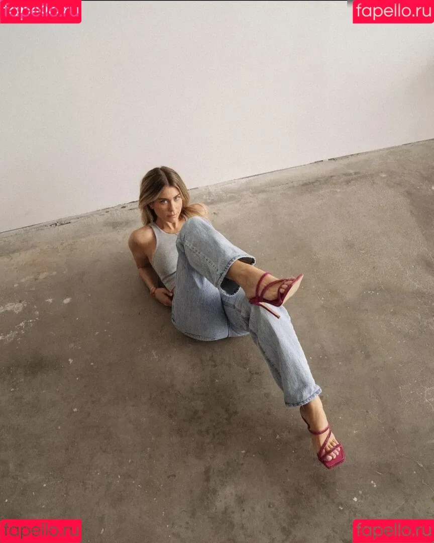 Mrs.Bella Onlyfans Photo Gallery 