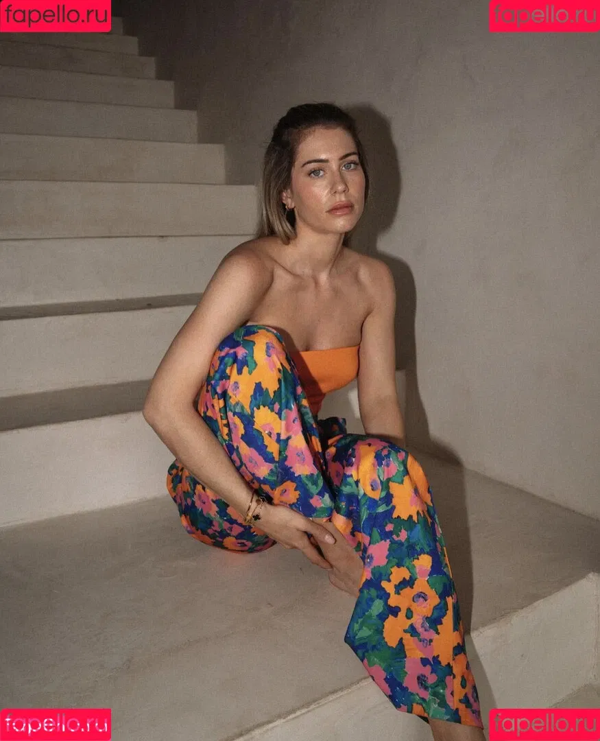 Mrs.Bella Onlyfans Photo Gallery 