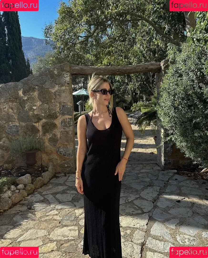 Mrs.Bella Onlyfans Photo Gallery 