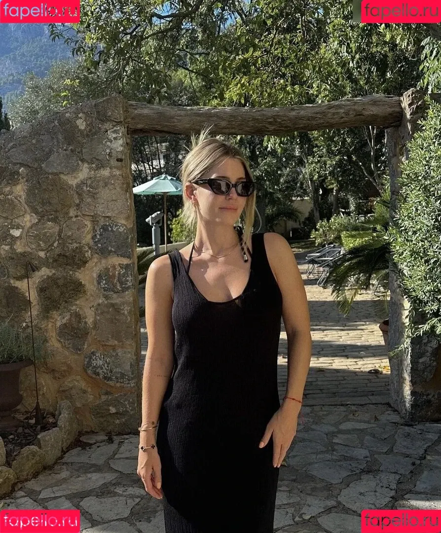 Mrs.Bella Onlyfans Photo Gallery 