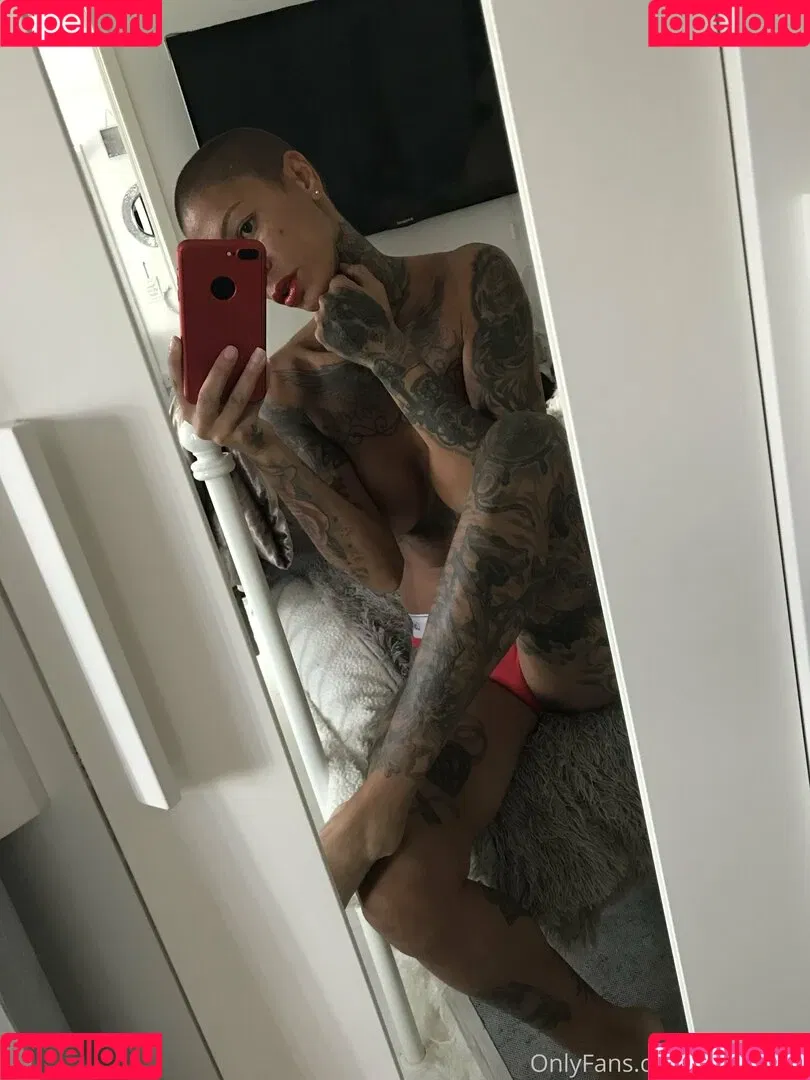 naywright Onlyfans Photo Gallery 