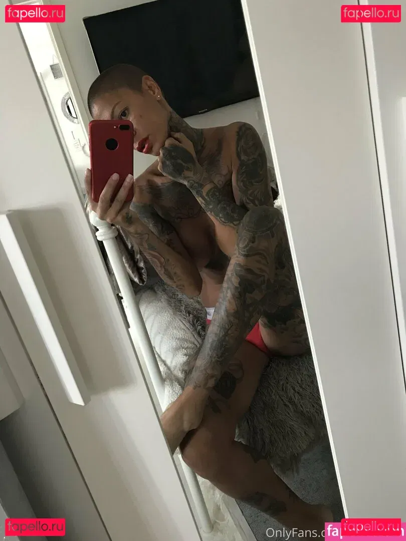 naywright Onlyfans Photo Gallery 