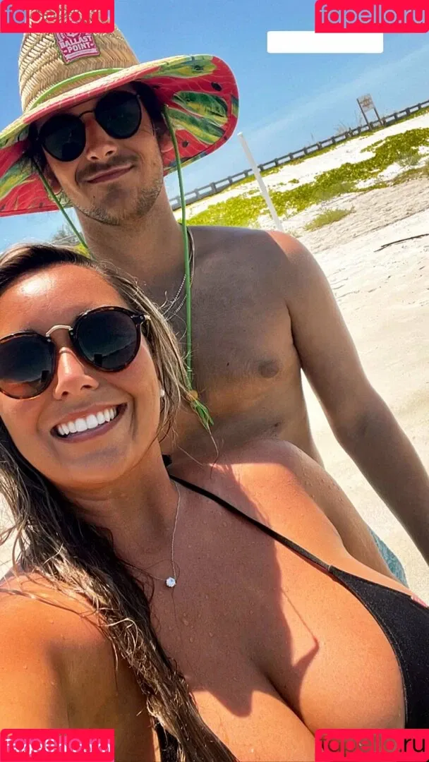 Kaitlyn Horesh Onlyfans Photo Gallery 