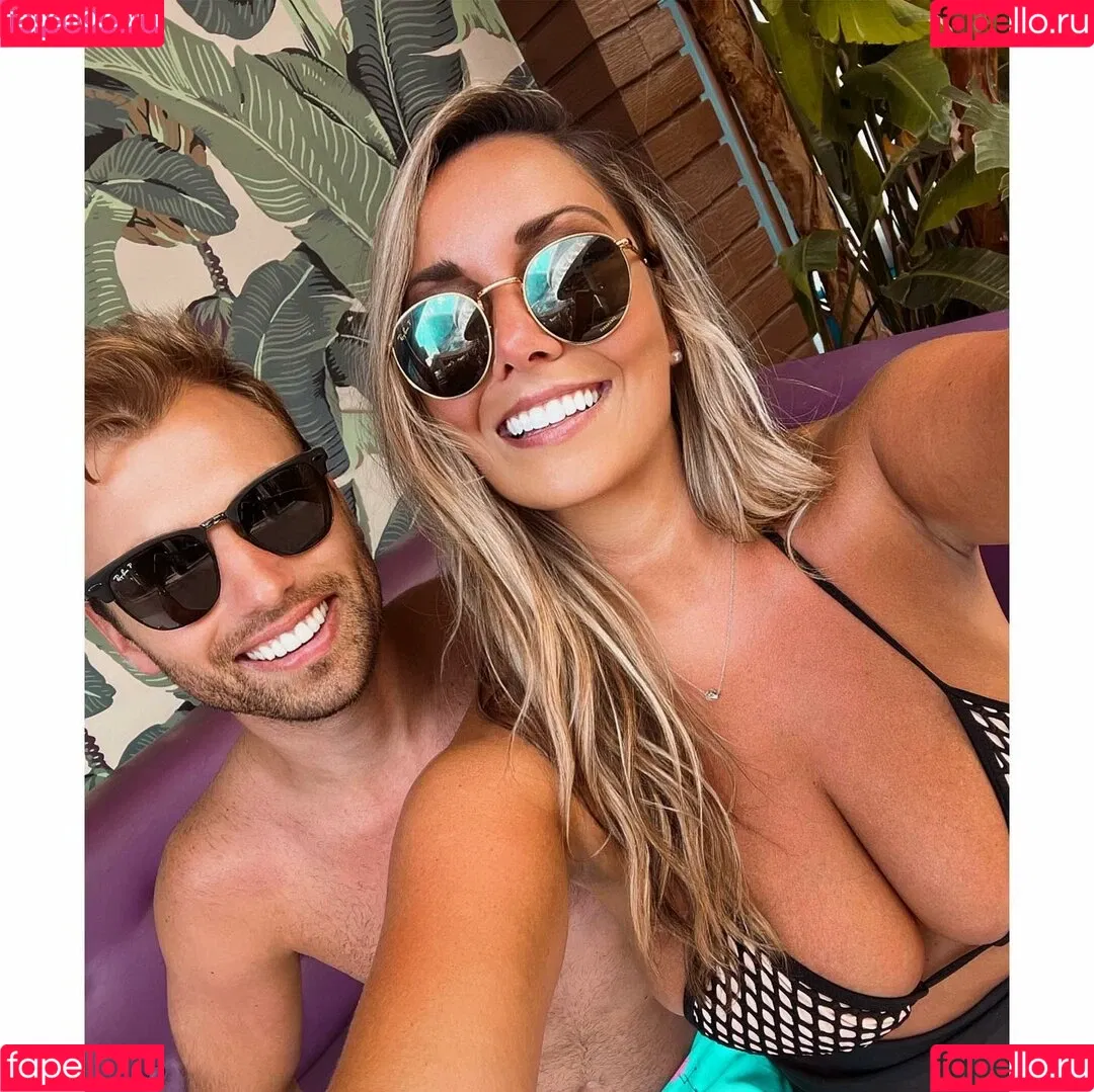 Kaitlyn Horesh Onlyfans Photo Gallery 