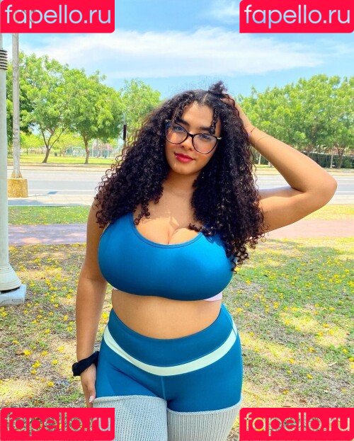 yoursweetfia Onlyfans Photo Gallery 