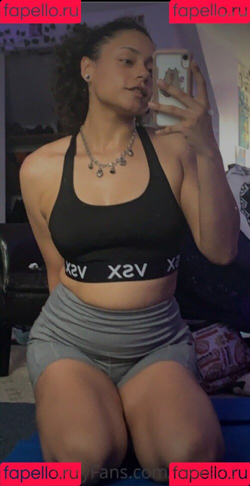 yoursweetfia Onlyfans Photo Gallery 