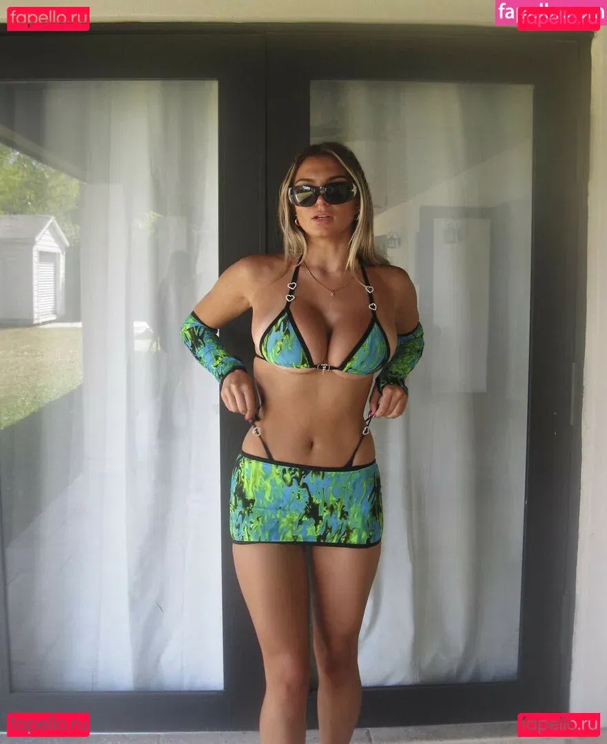 Kate Petkov Onlyfans Photo Gallery 