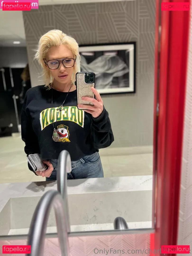 charliphoenix Onlyfans Photo Gallery 