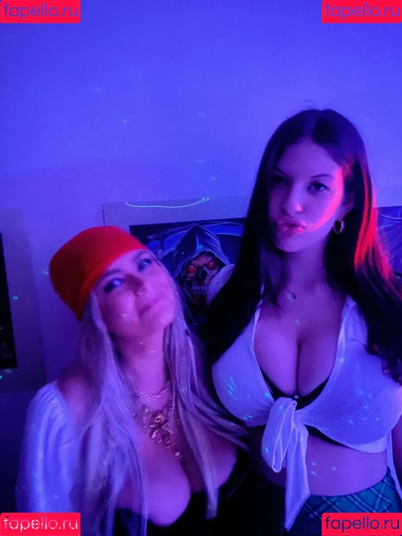 Alana Z Onlyfans Photo Gallery 
