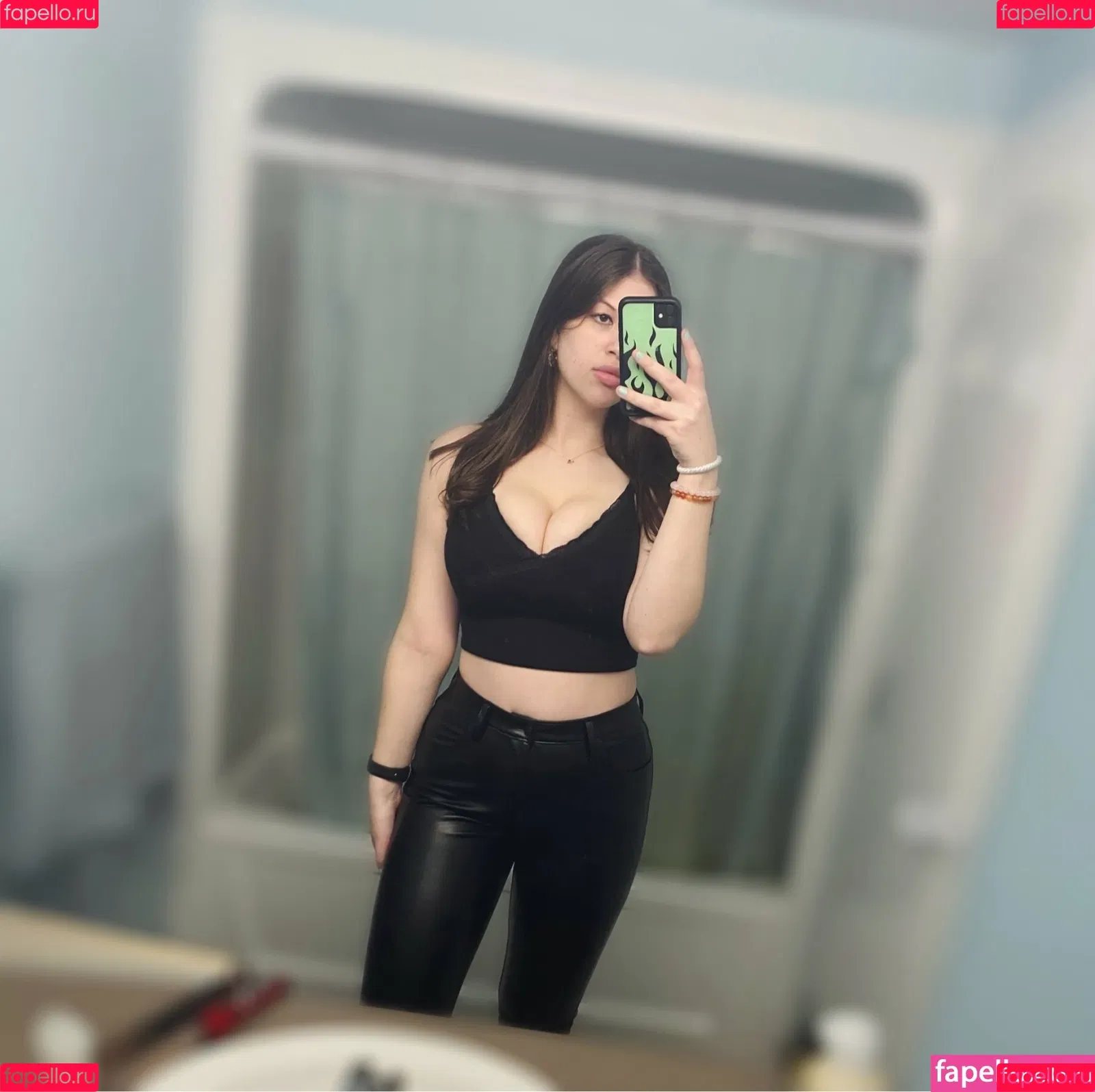 Alana Z Onlyfans Photo Gallery 