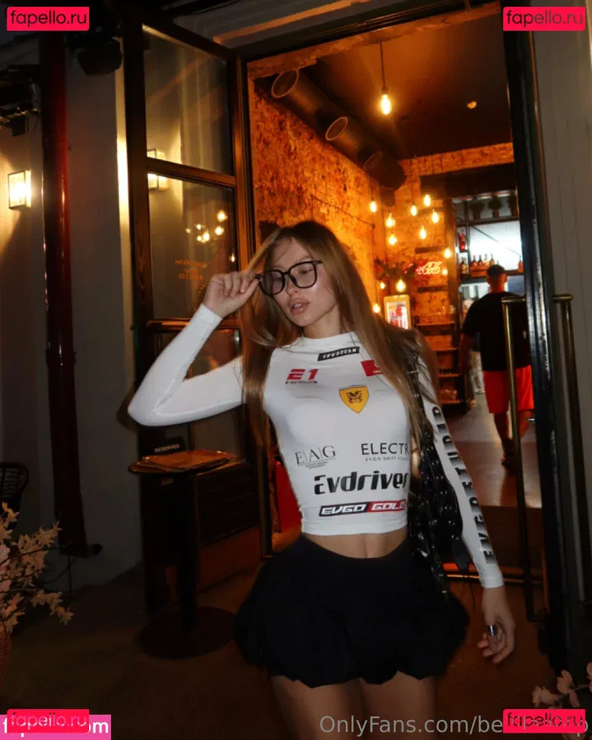 bellllaatop Onlyfans Photo Gallery 