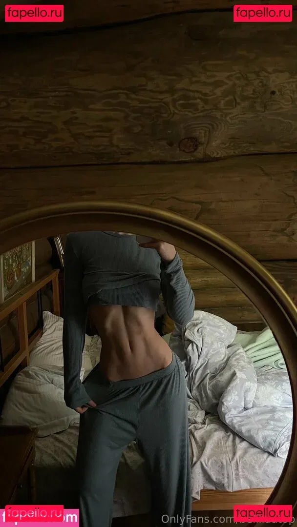 bellllaatop Onlyfans Photo Gallery 