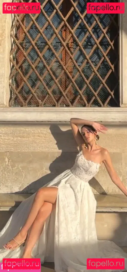 Clizia Somma Onlyfans Photo Gallery 