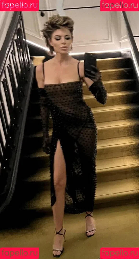 Lisa Rinna Onlyfans Photo Gallery 