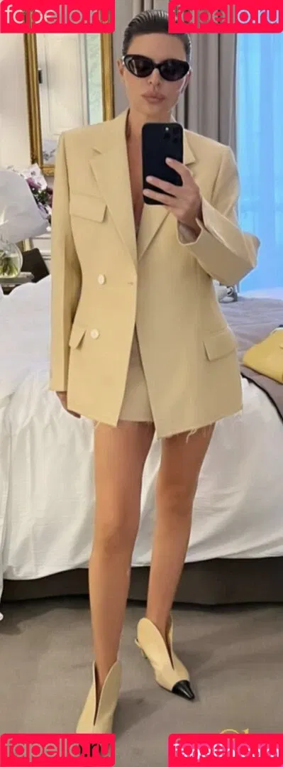 Lisa Rinna Onlyfans Photo Gallery 