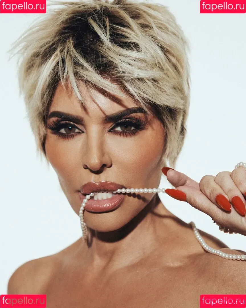 Lisa Rinna Onlyfans Photo Gallery 