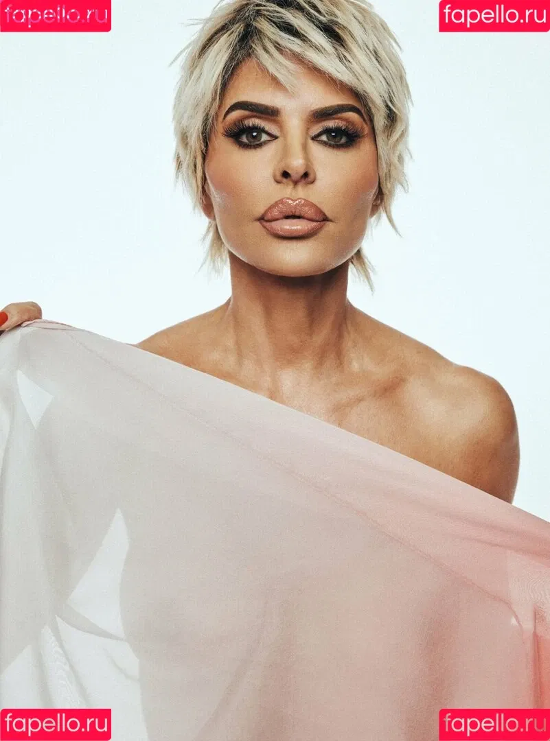 Lisa Rinna Onlyfans Photo Gallery 