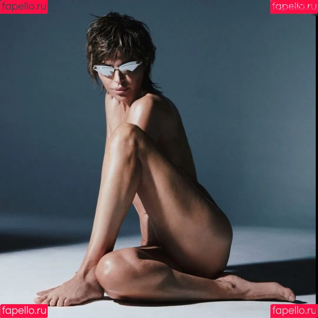Lisa Rinna Onlyfans Photo Gallery 