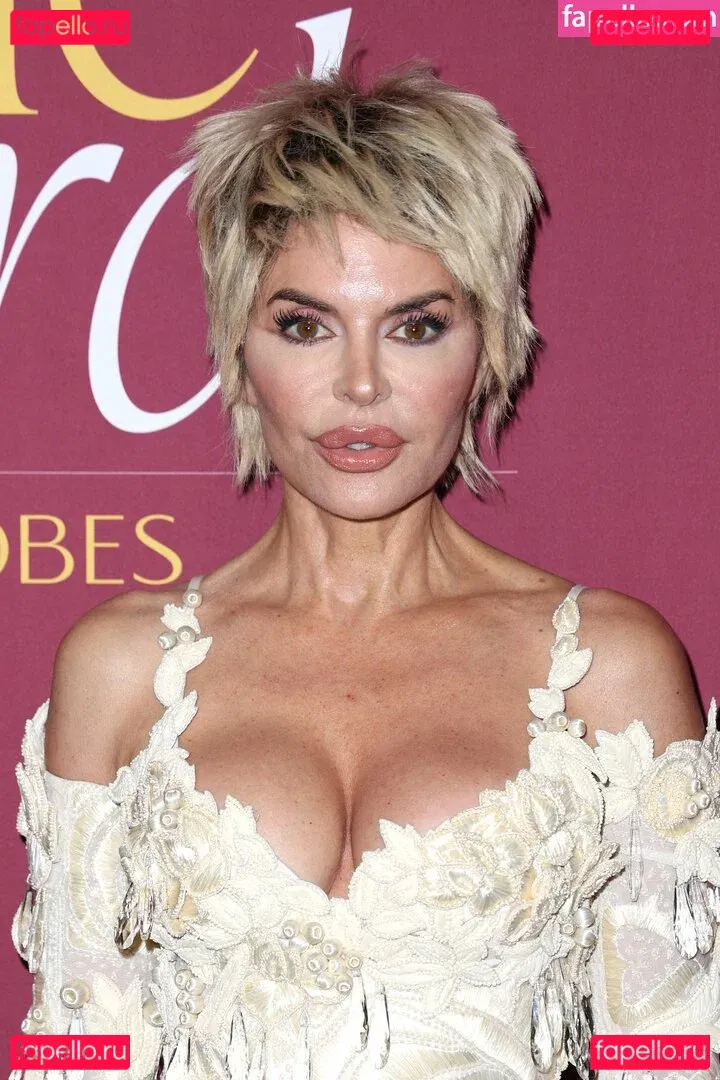 Lisa Rinna Onlyfans Photo Gallery 