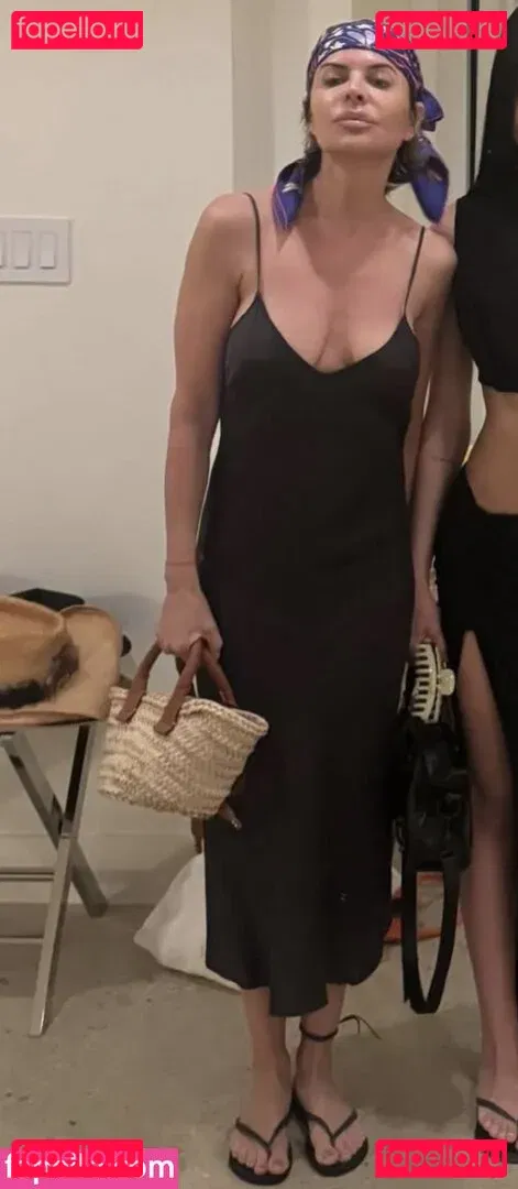 Lisa Rinna Onlyfans Photo Gallery 