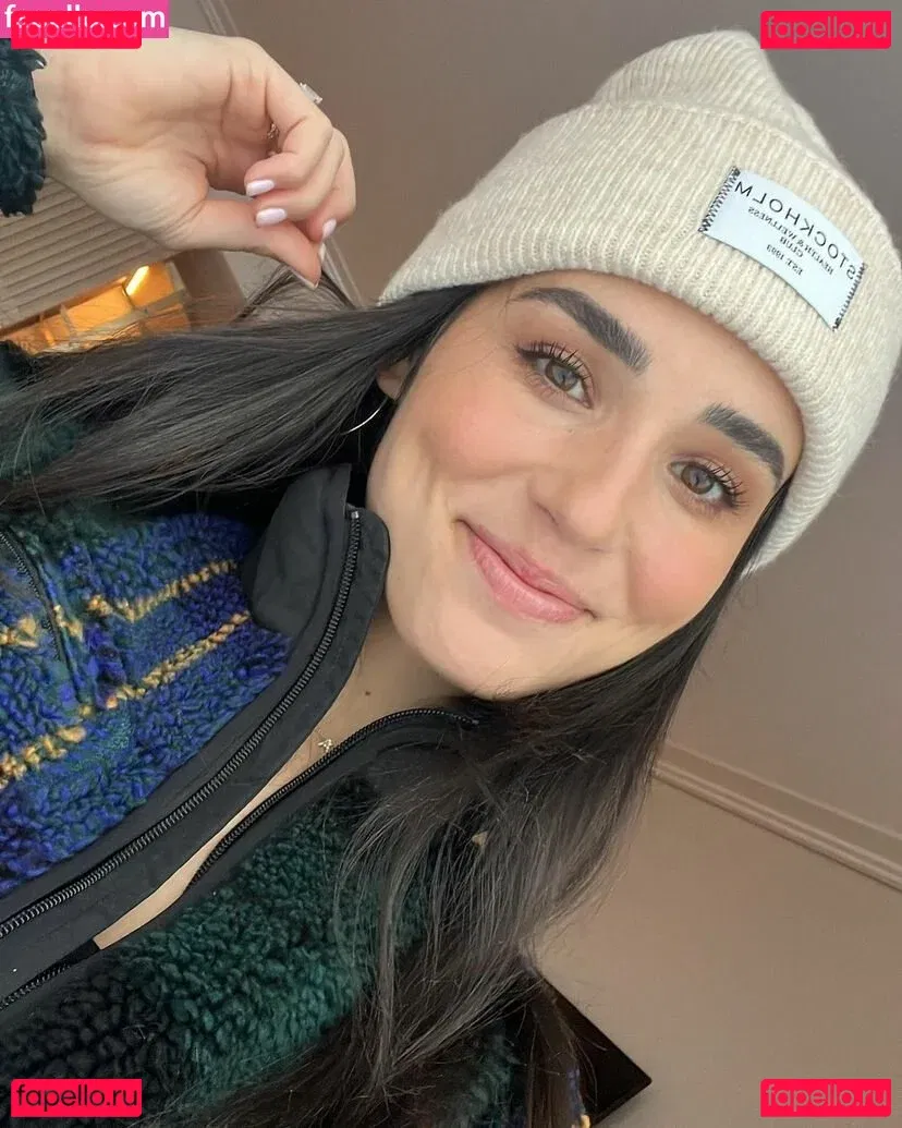 Ashley Shahahmadi Onlyfans Photo Gallery 