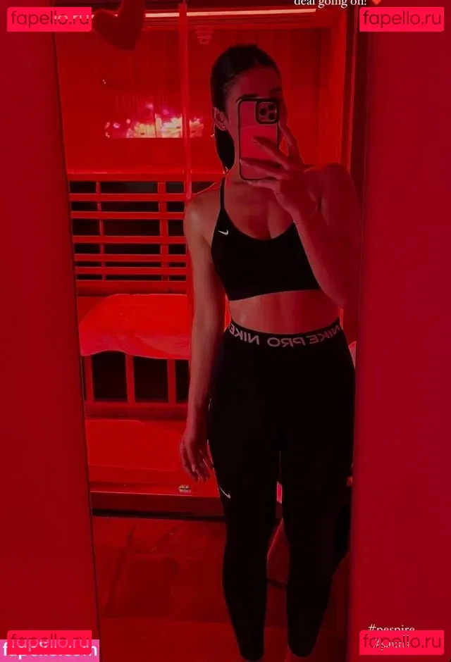 Ashley Shahahmadi Onlyfans Photo Gallery 