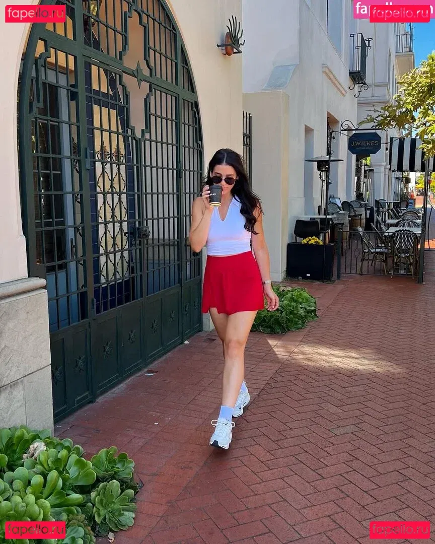 Ashley Shahahmadi Onlyfans Photo Gallery 