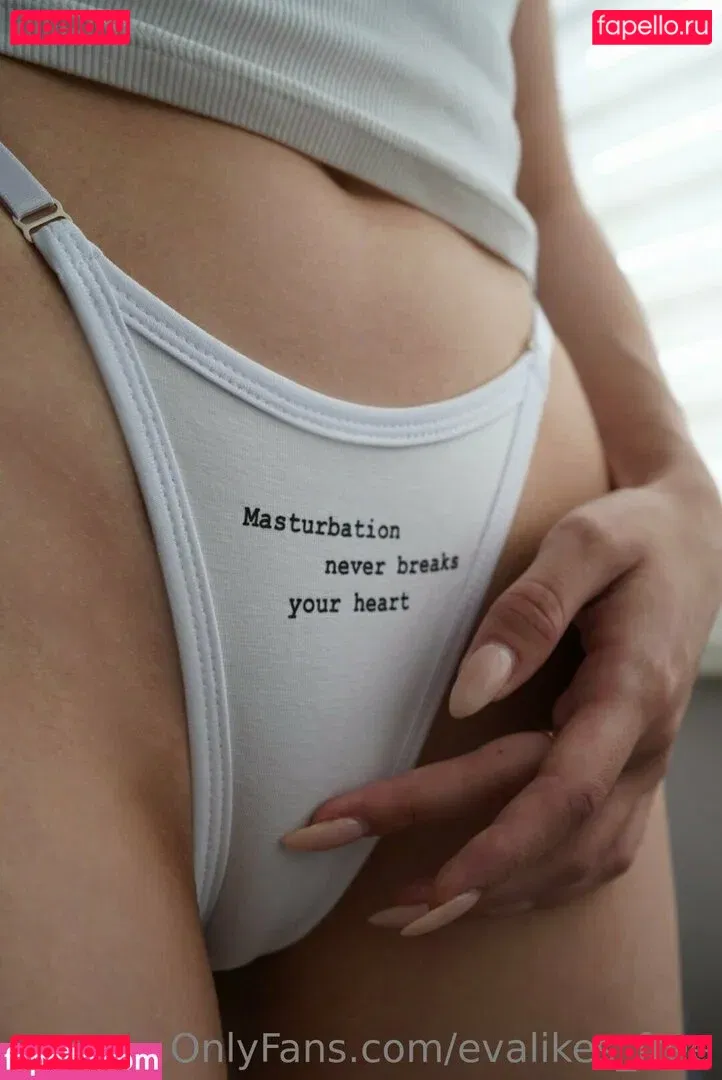 evalikes_free Onlyfans Photo Gallery 