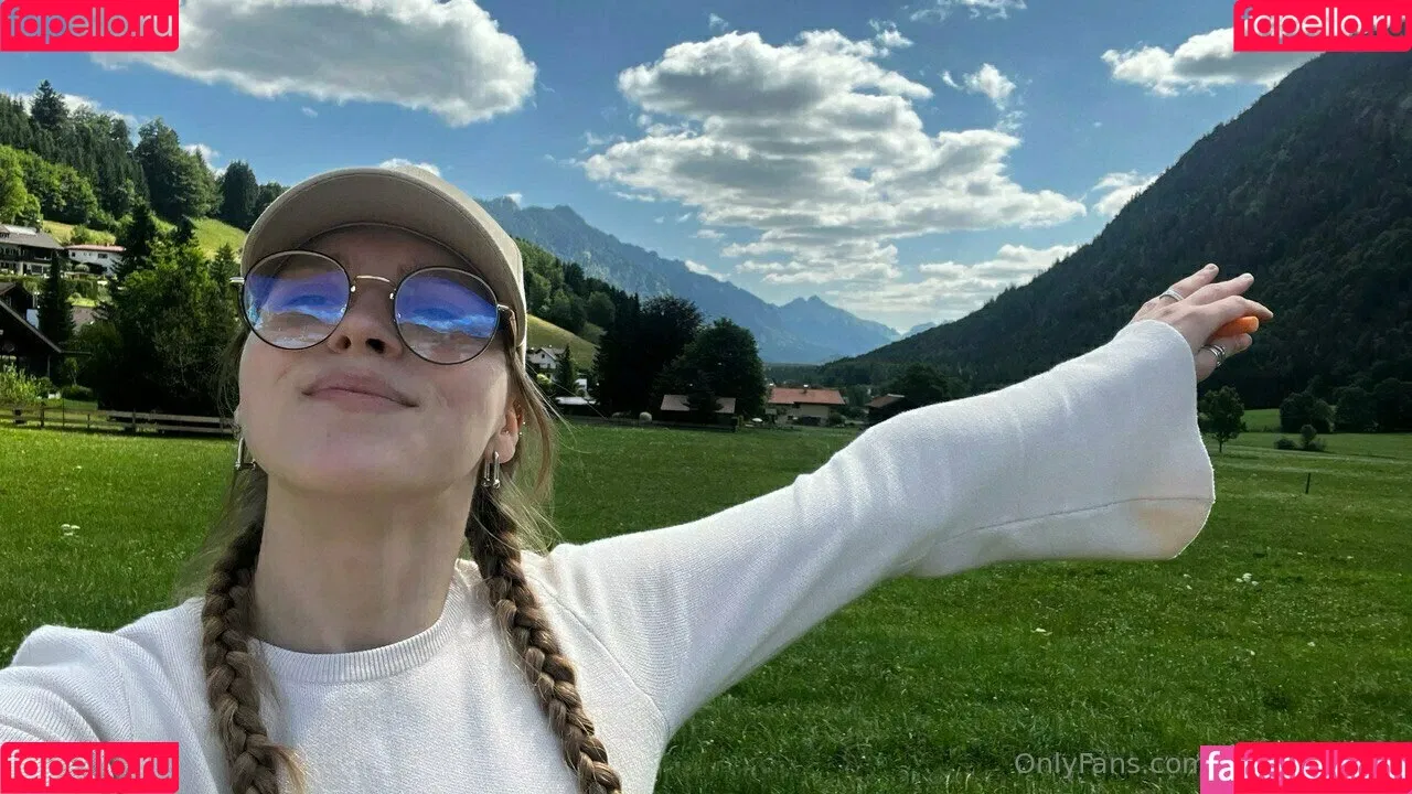 abby_roseee Onlyfans Photo Gallery 