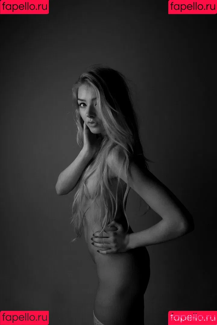 Alice Neale Onlyfans Photo Gallery 
