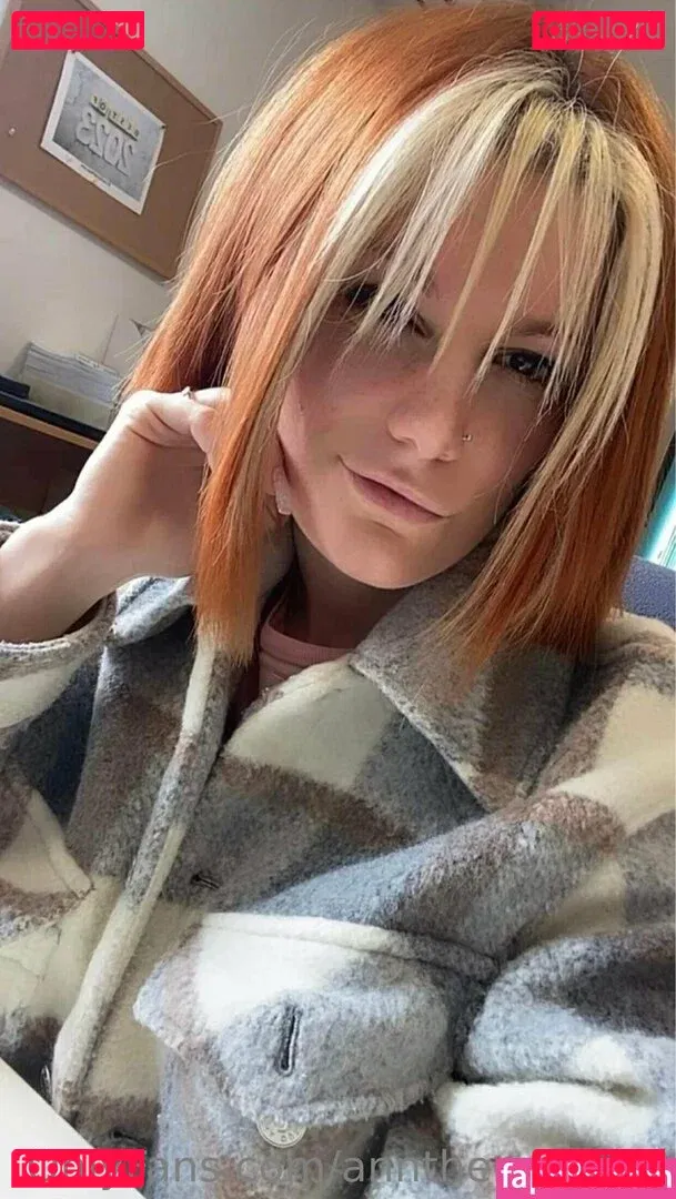 anntheredhead Onlyfans Photo Gallery 