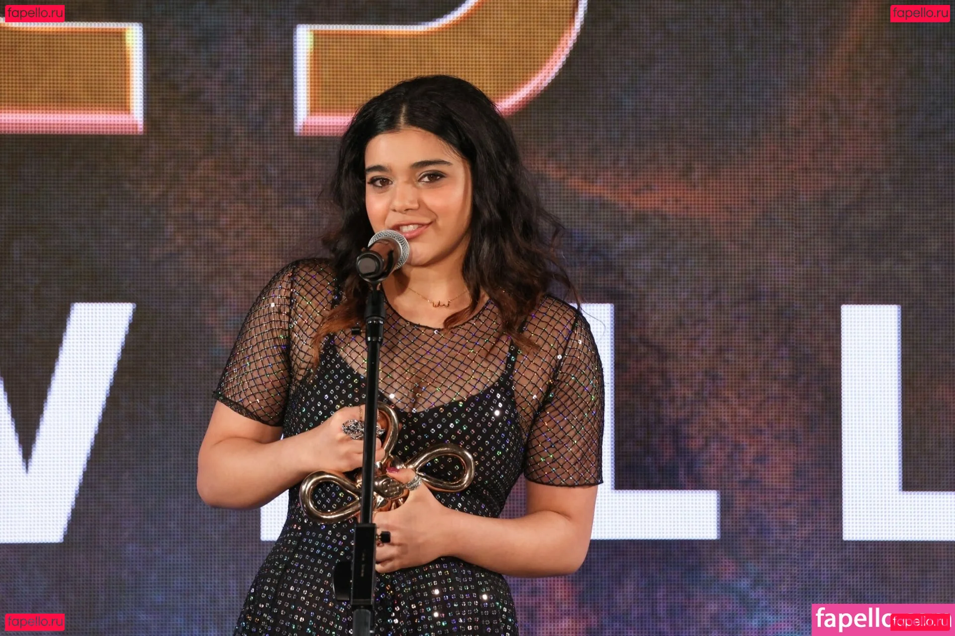 Iman Vellani Onlyfans Photo Gallery 