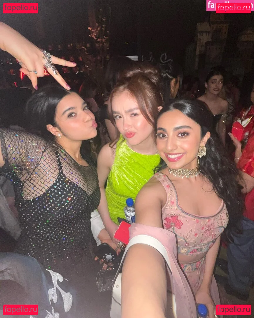 Iman Vellani Onlyfans Photo Gallery 