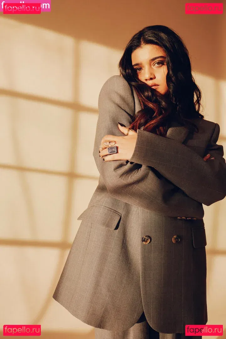 Iman Vellani Onlyfans Photo Gallery 