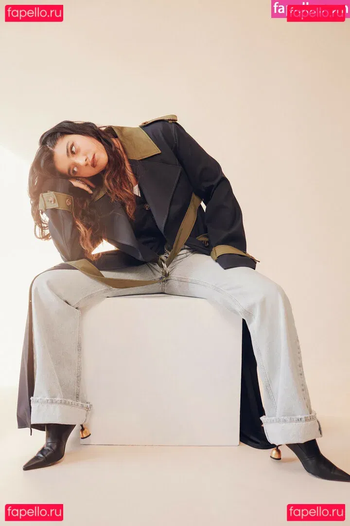 Iman Vellani Onlyfans Photo Gallery 