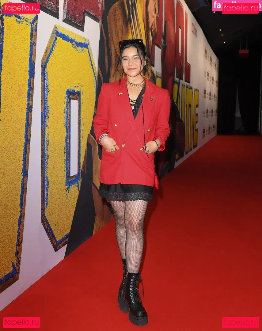 Iman Vellani Onlyfans Photo Gallery 