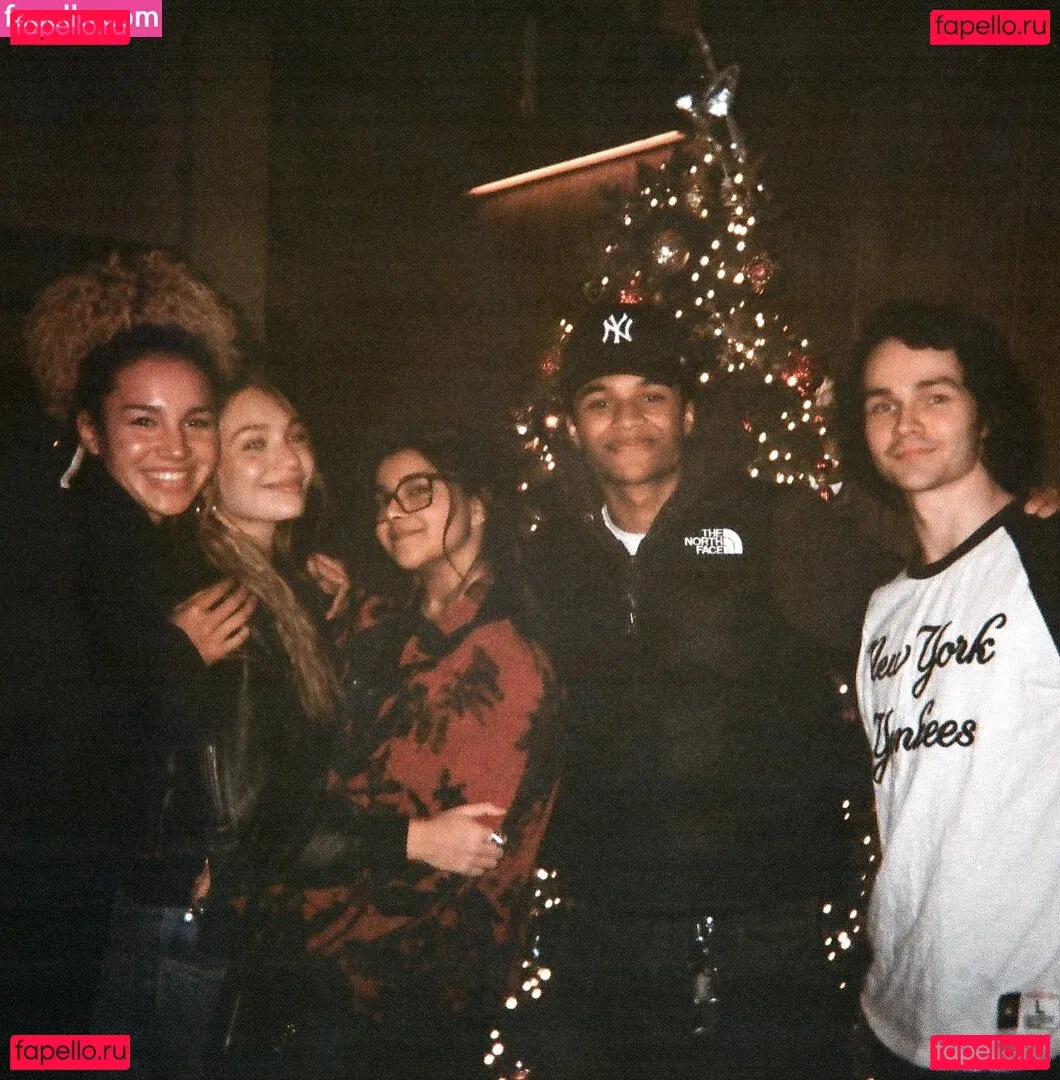 Iman Vellani Onlyfans Photo Gallery 