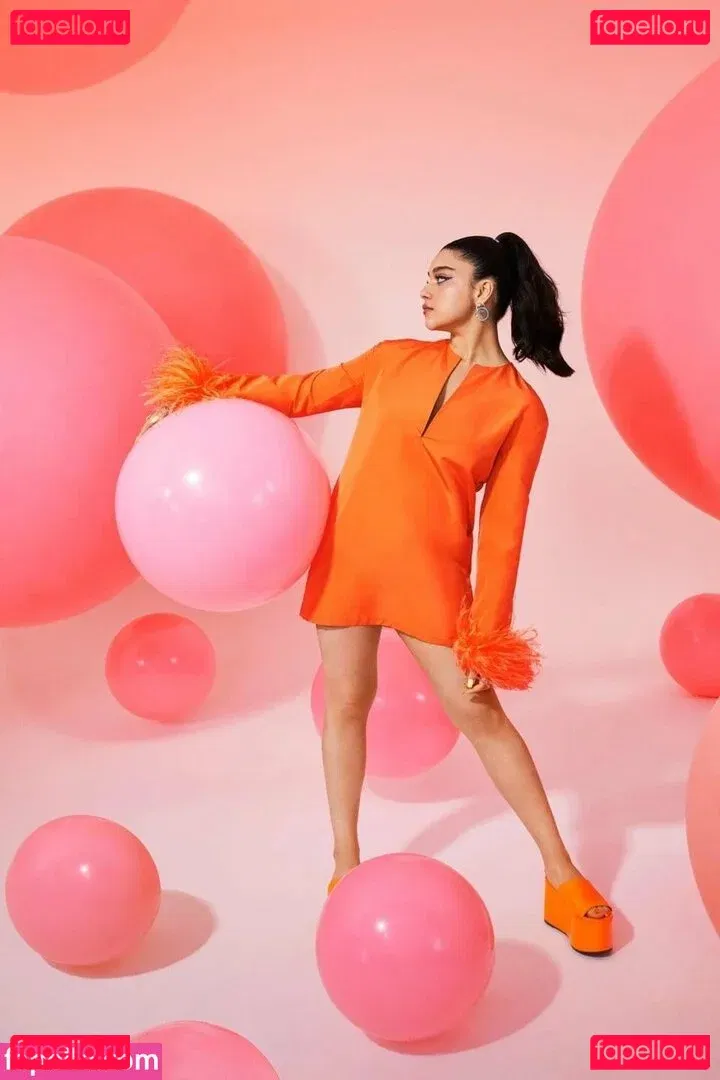 Iman Vellani Onlyfans Photo Gallery 