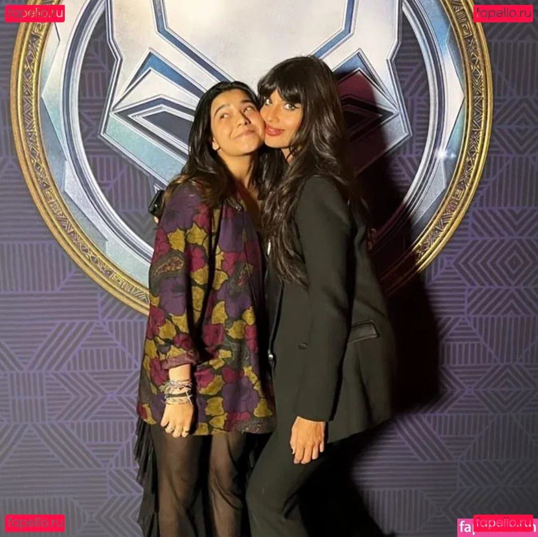 Iman Vellani Onlyfans Photo Gallery 