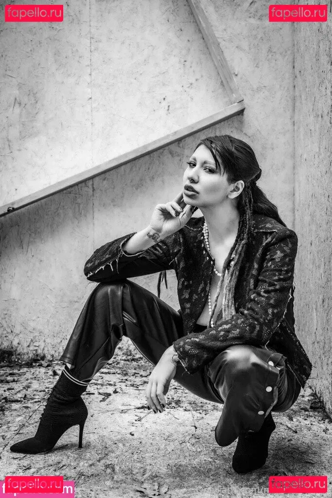 empressming Onlyfans Photo Gallery 