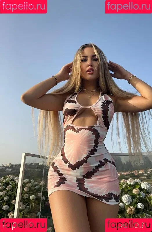 Samantra Onlyfans Photo Gallery 