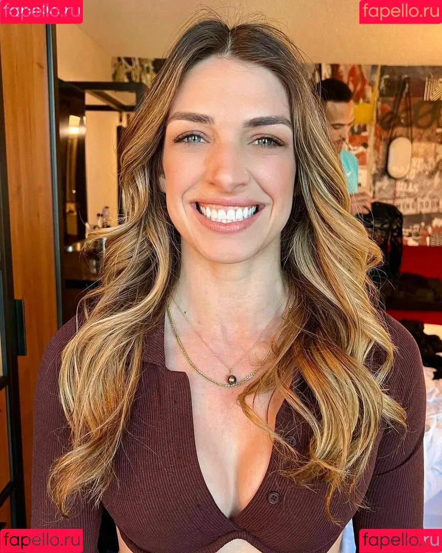 MacKenzie Dern Onlyfans Photo Gallery 