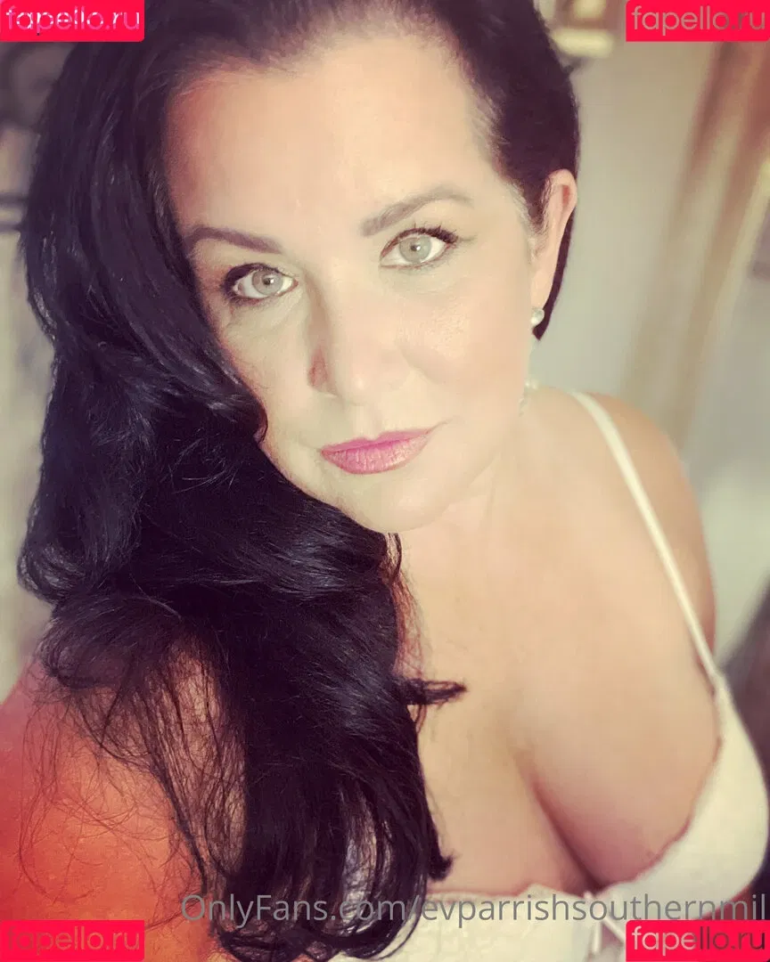 evparrish Onlyfans Photo Gallery 