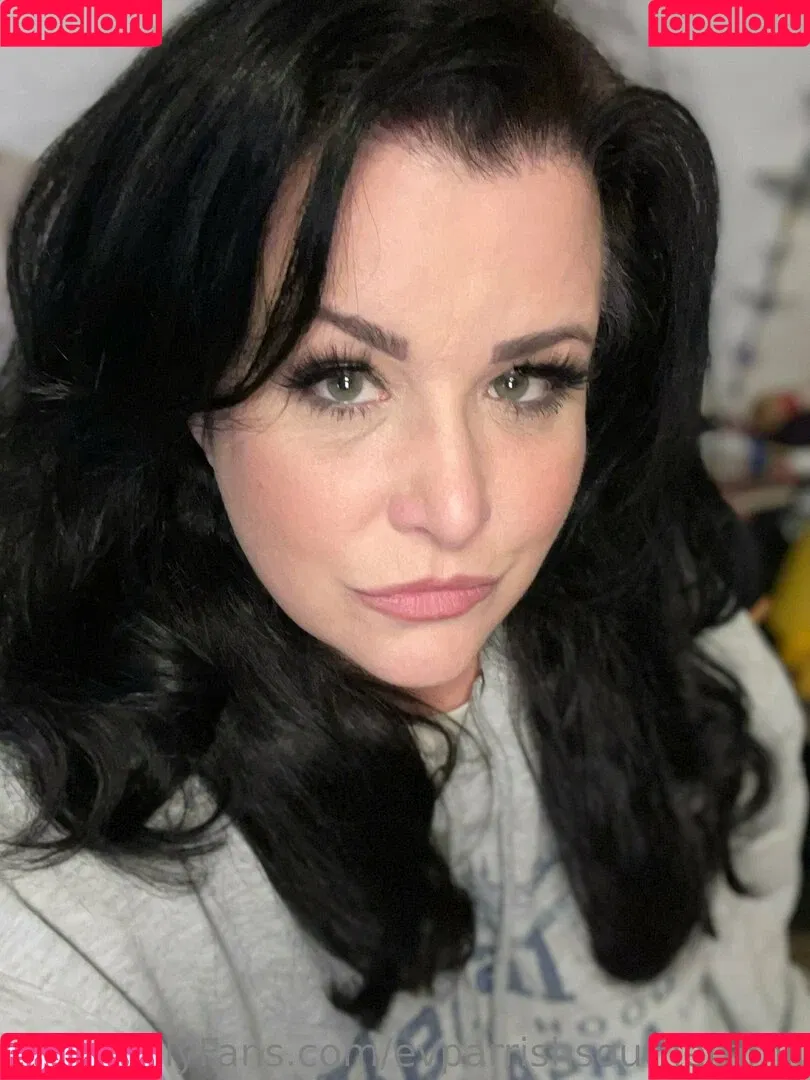 evparrish Onlyfans Photo Gallery 