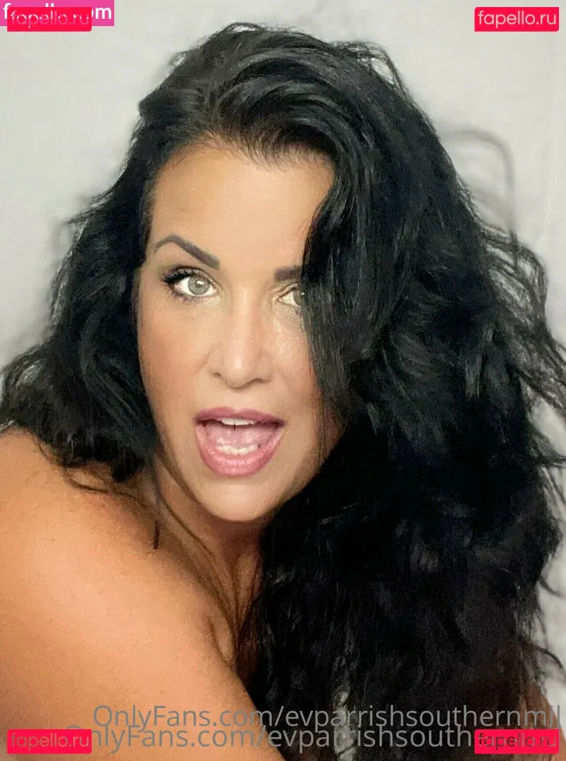 evparrish Onlyfans Photo Gallery 