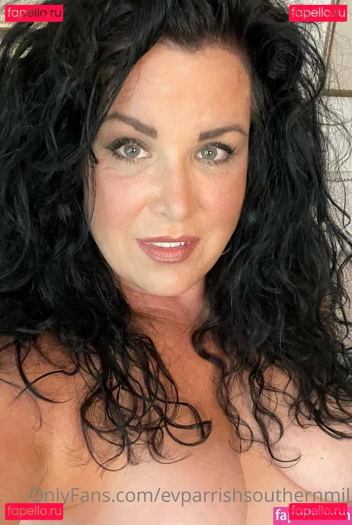 evparrish Onlyfans Photo Gallery 